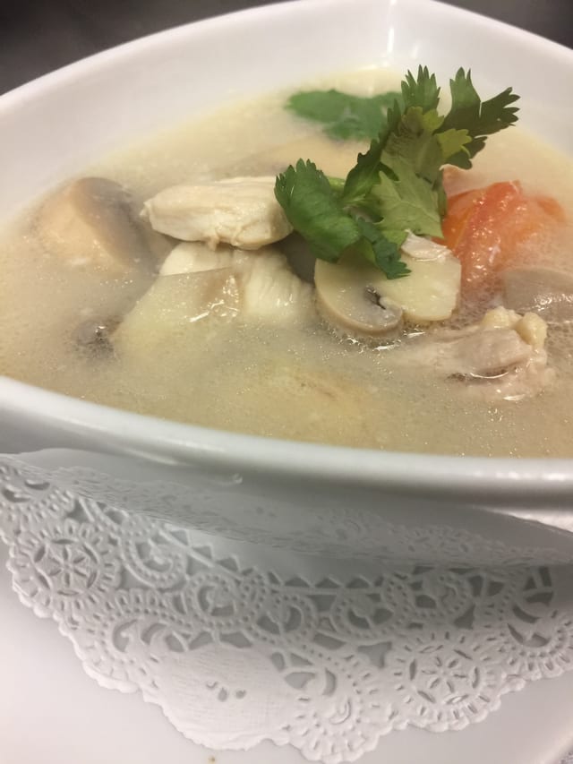 Tom Ka Soup (Lemongrass Soup w/coconut milk).